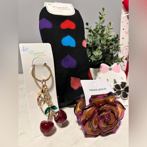 NEW 5 piece Galentines Day BUNDLE! - Picture 2 of 4